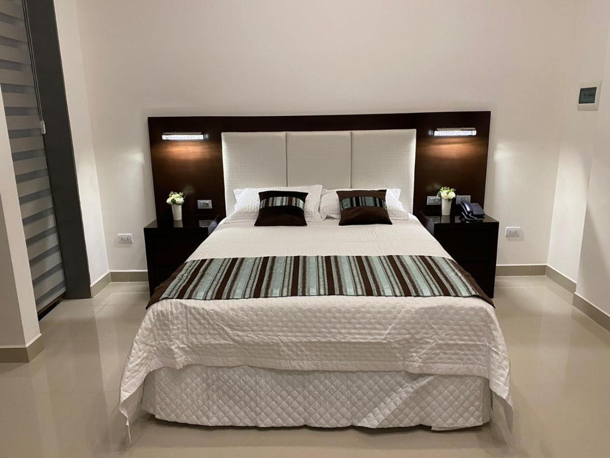 Hotel Innova Tarija Exteriör bild